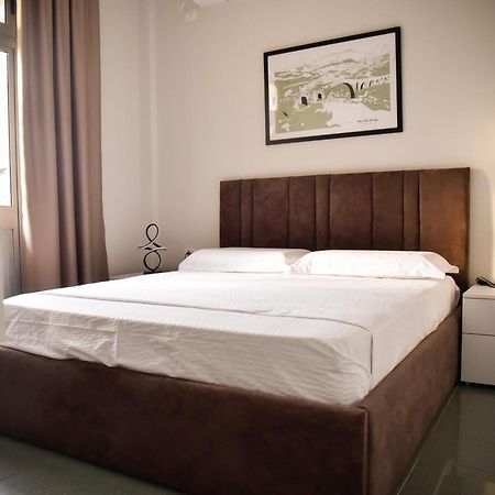 City Center Inn Shkoder Bagian luar foto