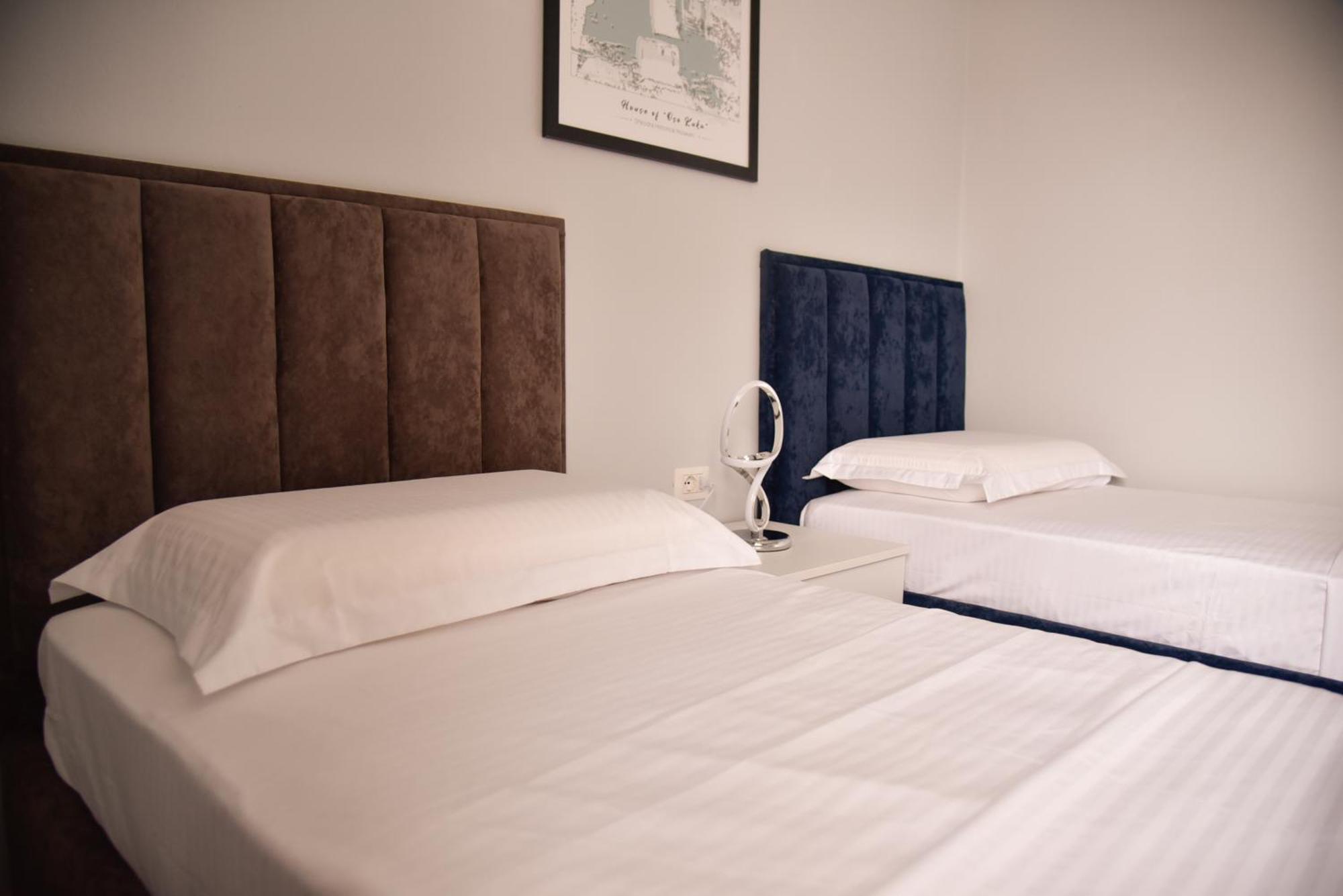 City Center Inn Shkoder Bagian luar foto