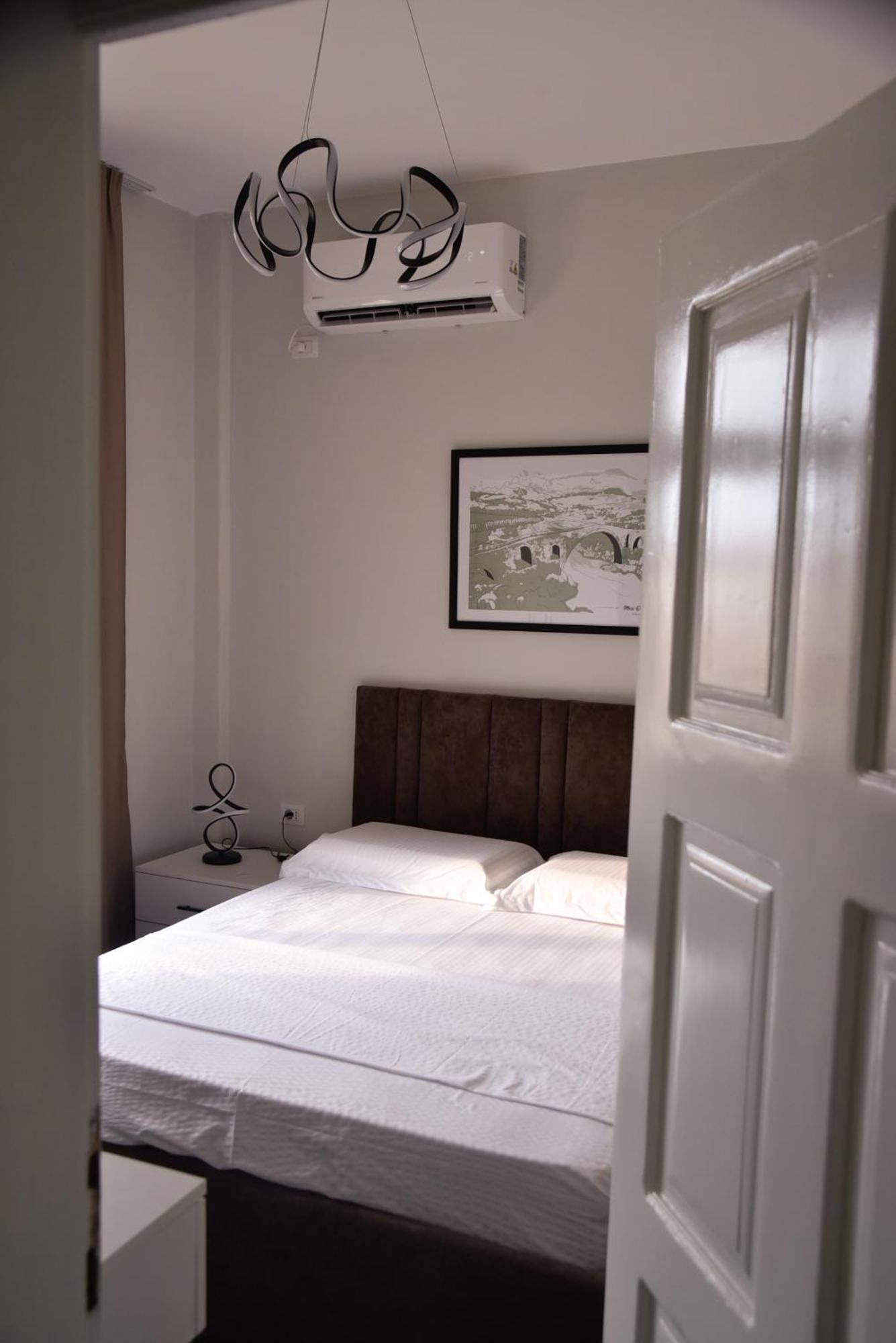 City Center Inn Shkoder Bagian luar foto