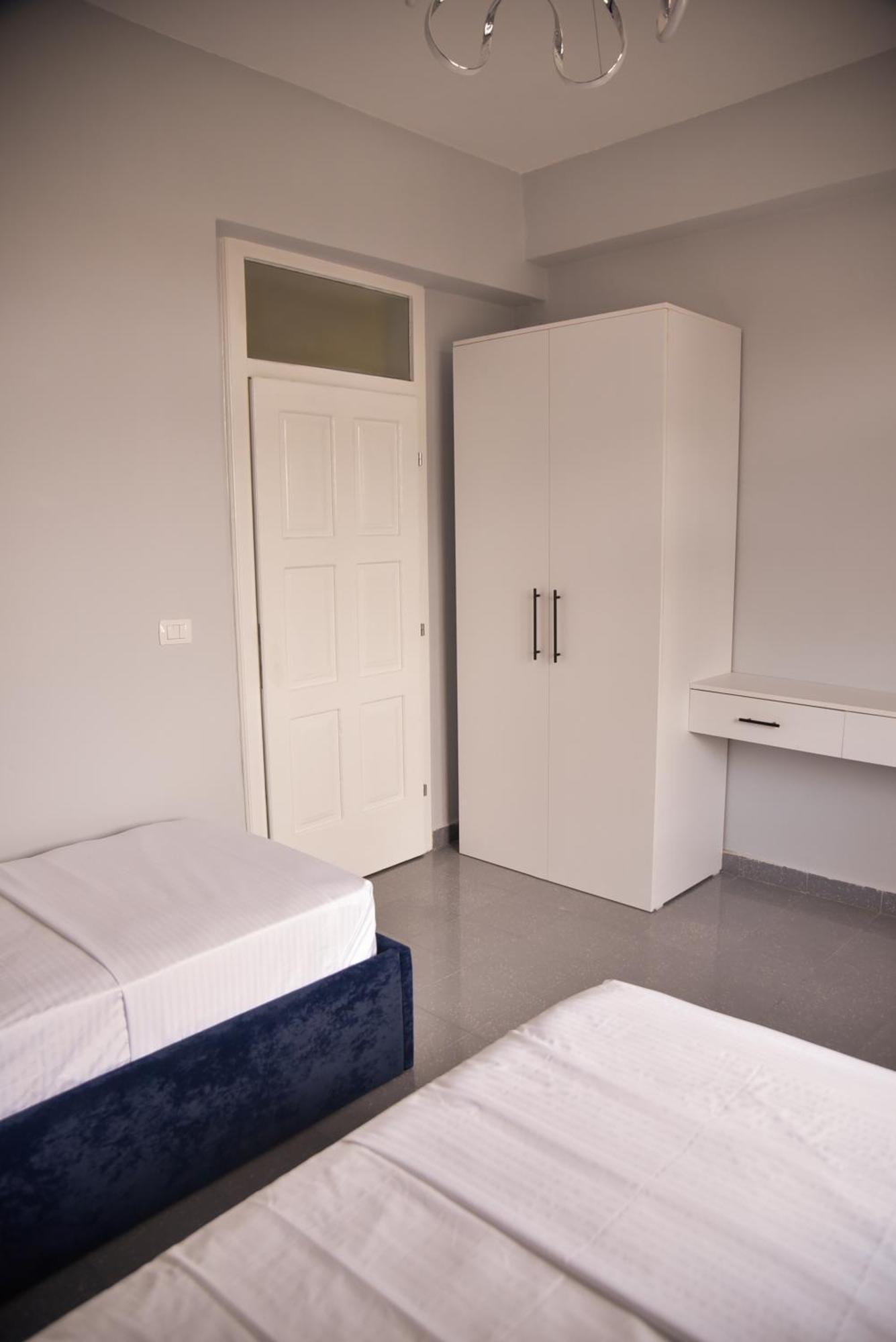 City Center Inn Shkoder Bagian luar foto